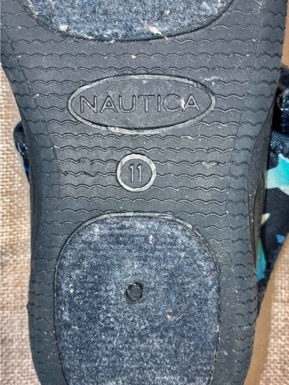 🦈 Chomp Into Summer  Nautica toddler/little kids’ water shoe   SIZE 11